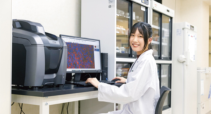 KEYENCE オールインワン蛍光顕微鏡