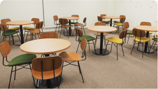 ラウンジ(学生ホール)