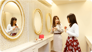 パウダールーム