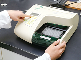 プレートリーダー 画像